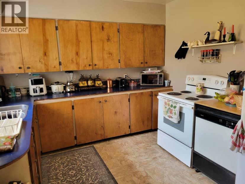 380 CONNAUGHT STREET, Vanderhoof, photo 5