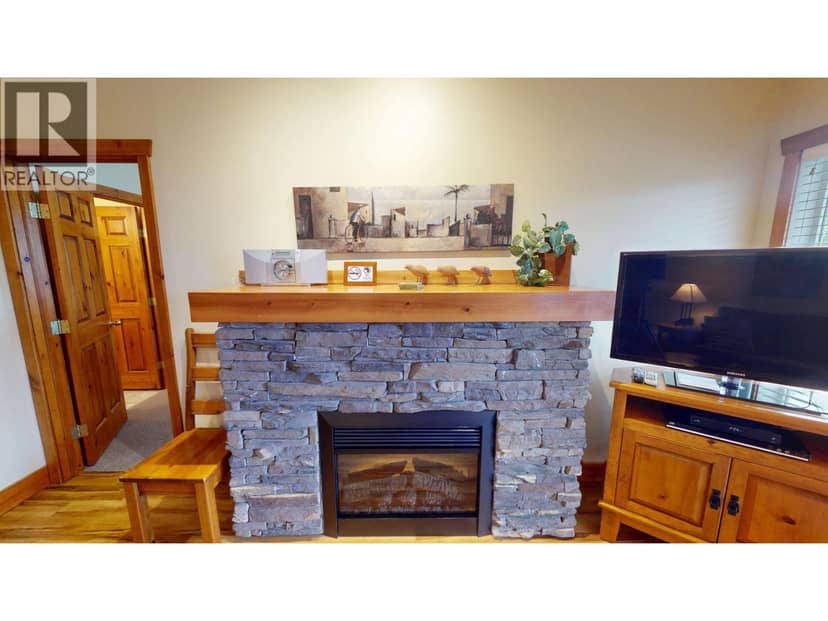 701 14A Crescent Unit# 213 I, Invermere, photo 6