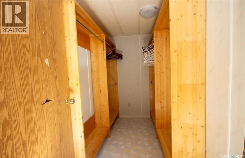 12 Highland AVENUE, Jackfish Lake, photo 5
