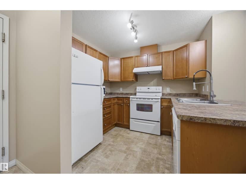 #107 4903 47 AV, Stony Plain, photo 5