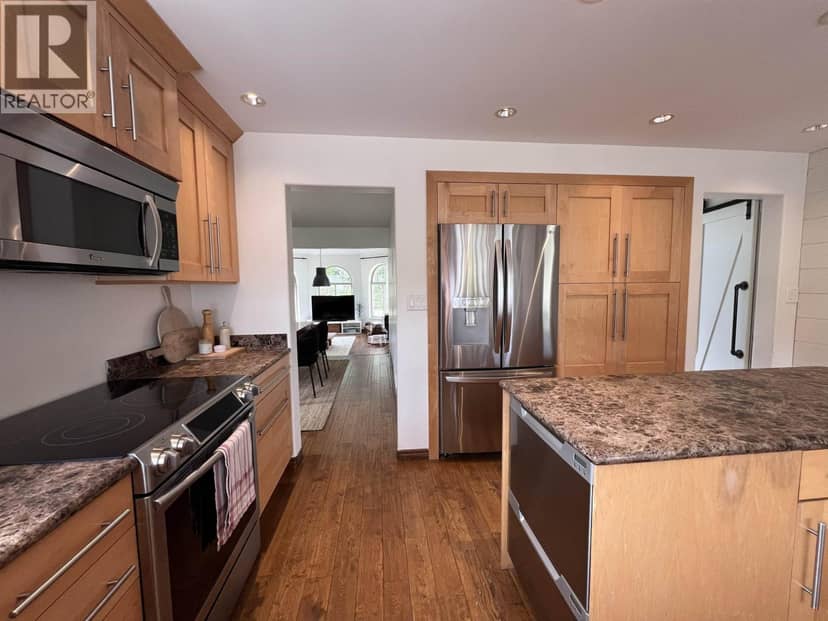38940 LOGGERS LANE, Squamish, photo 8