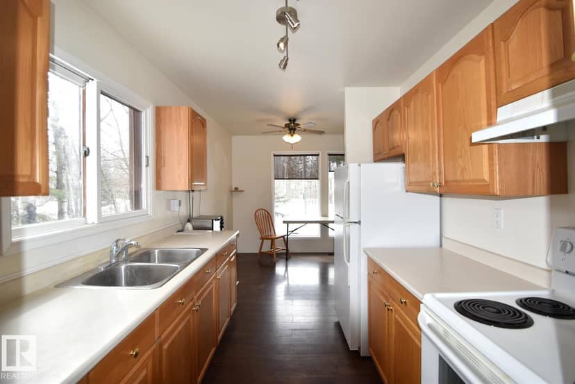 375 Perch CR, Rural Smoky Lake County, photo 6