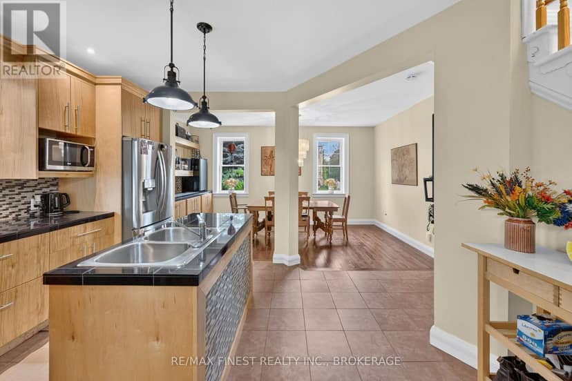 52 Main Street, Merrickville-Wolford, photo 5