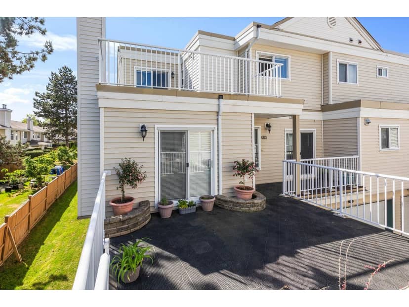 158 10077 156 STREET, Surrey, photo 3