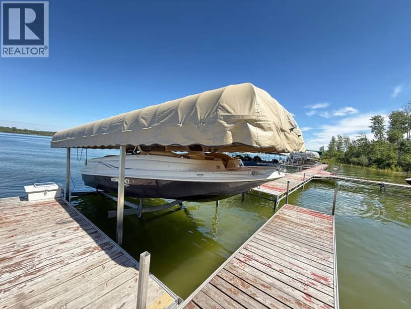 2010 Bayview Drive, Lac Des Iles, photo 4