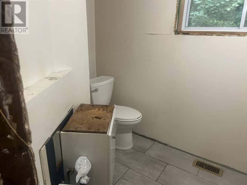 4760 Second LIN W, Prince Township, photo 7