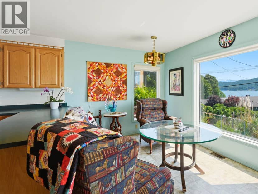 603 MARINE DRIVE, Gibsons, photo 6