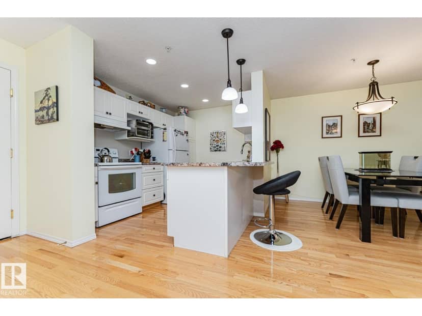 104 911 Rabbit Hill RD NW, Edmonton, photo 5
