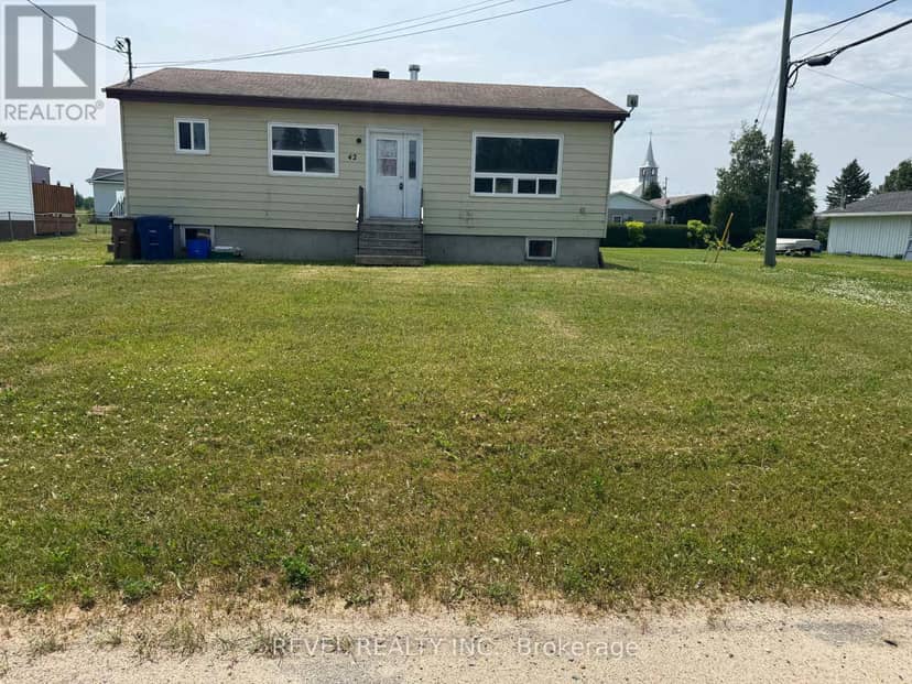 42 Gauthier Street, Kapuskasing