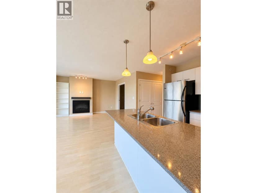 602 4333 CENTRAL BOULEVARD, Burnaby, photo 3