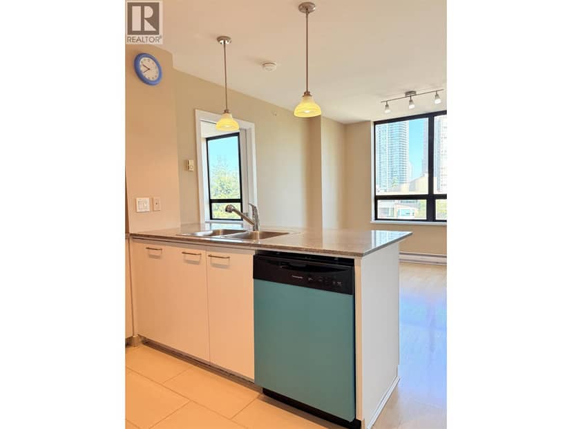 602 4333 CENTRAL BOULEVARD, Burnaby, photo 6
