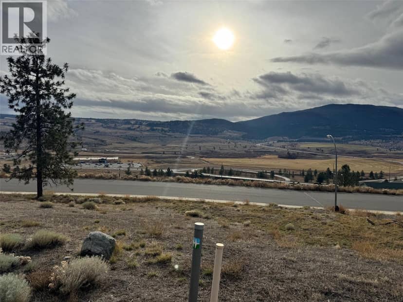 2860 Peregrine Way, Merritt, photo 4