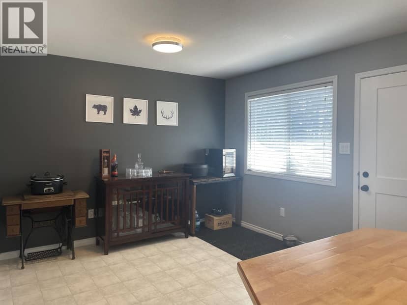 4423 HERITAGE CRESCENT, Fort Nelson, photo 8