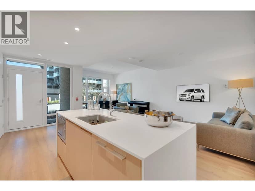 107 1500 FERN STREET, North Vancouver, photo 6