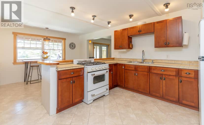 236 Canoe Lake Estates Road, East Quinan, photo 7