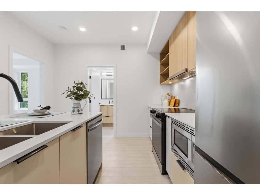 403 13439 94A AVENUE, Surrey, photo 8