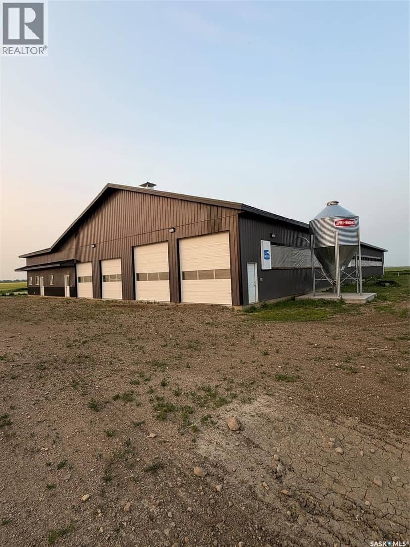 Dairy Farm, Laird Rm No. 404, photo 2