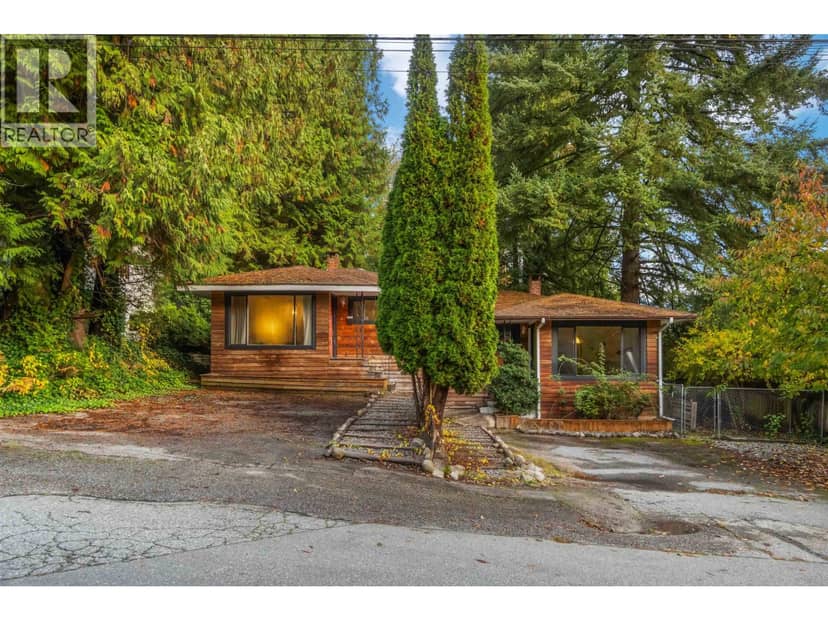 2026-2028 COLUMBIA STREET, Port Moody