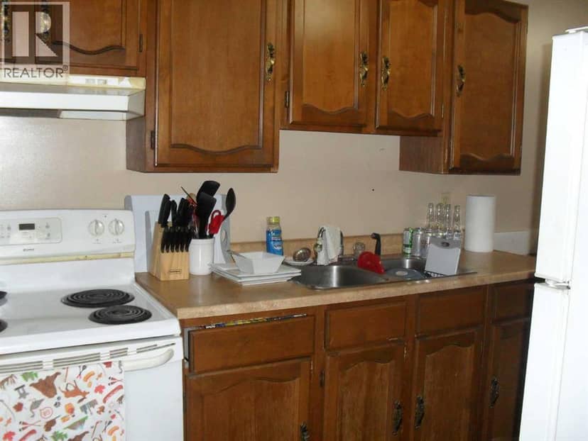 406 3 Street NW, Manning, photo 3