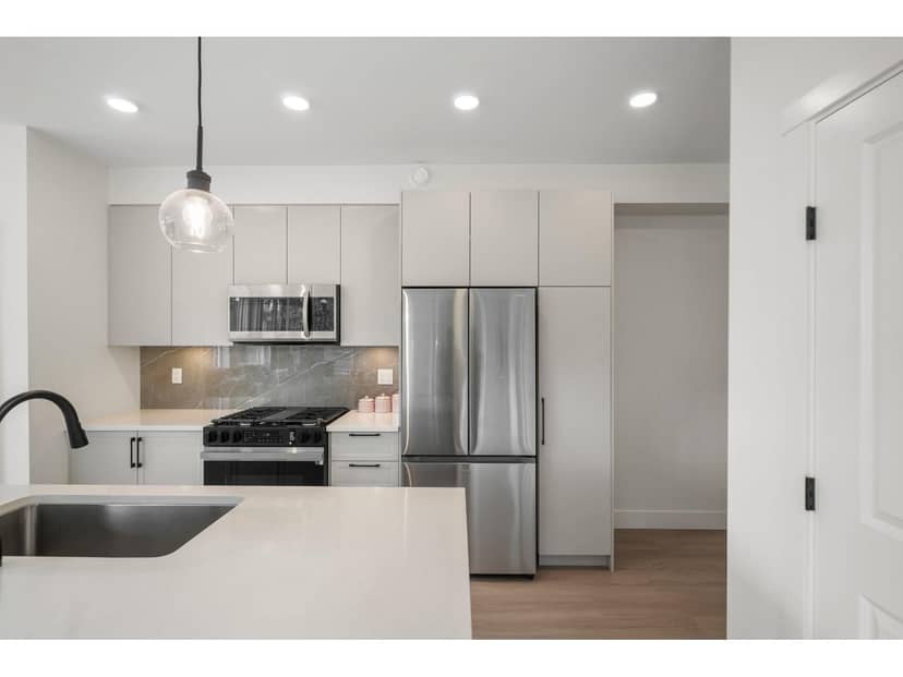 317 3528 146A Street, Surrey, photo 5