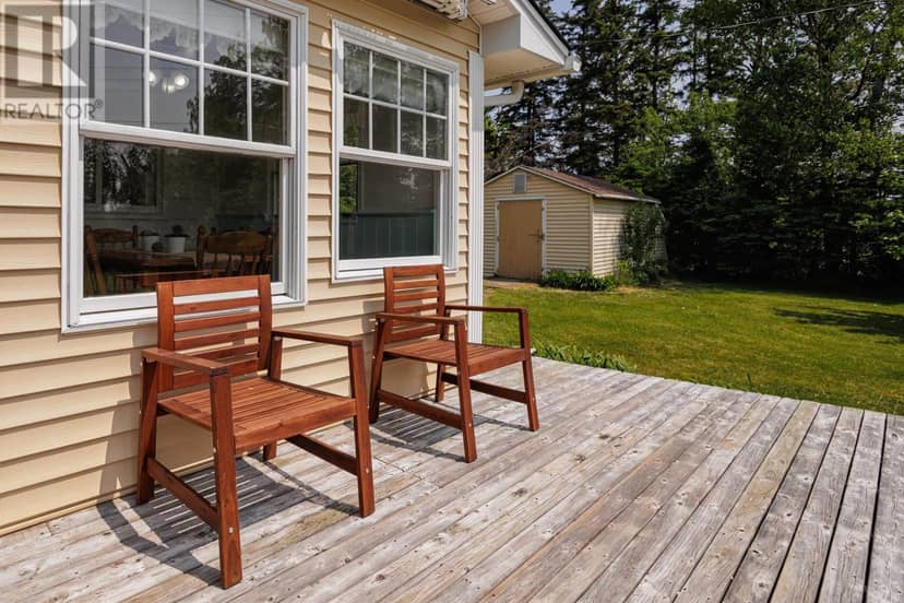 195 Reids Cove Road, Sand Point, photo 4
