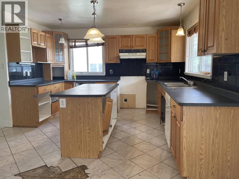 5739 GAIRDNER CRESCENT, Fort Nelson, photo 5