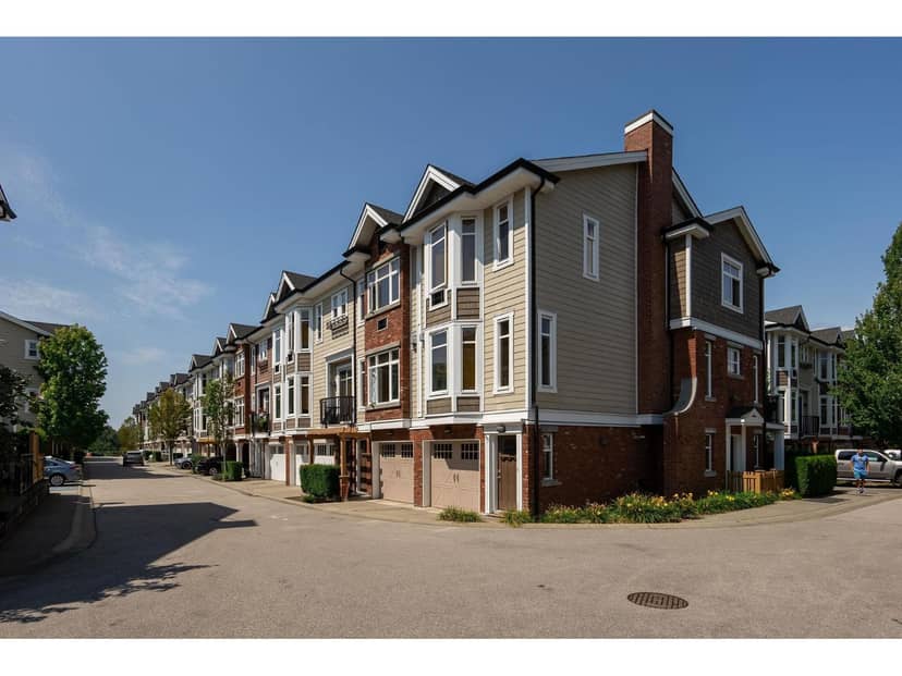 112 20738 84 AVENUE, Langley