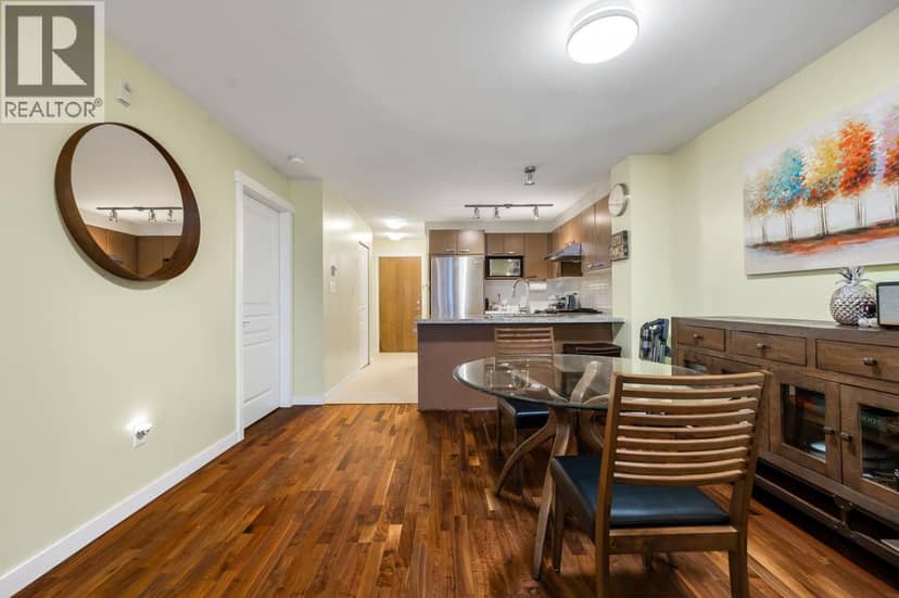 330 9500 ODLIN ROAD, Richmond, photo 8