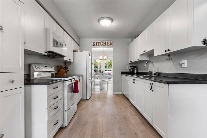 111 36060 OLD YALE ROAD, Abbotsford