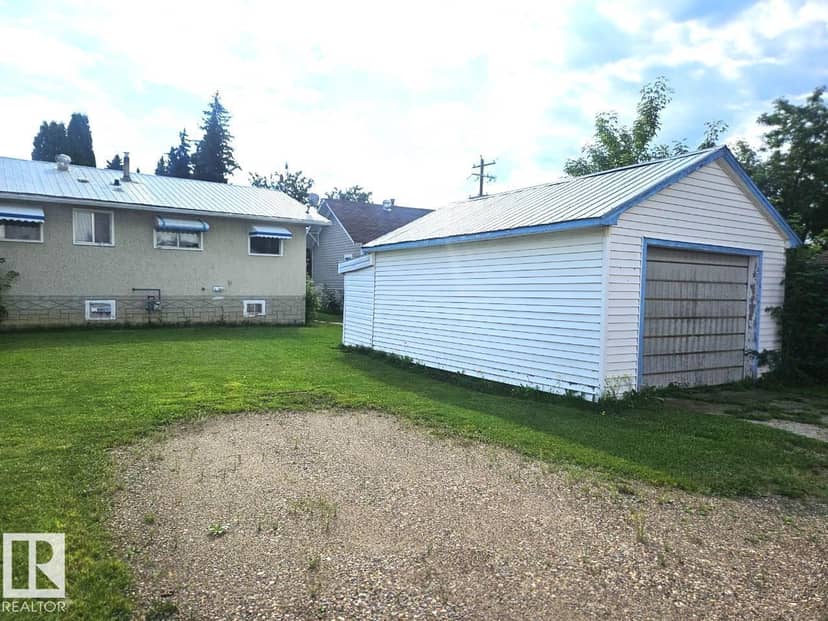 5024 50 ST, Andrew, photo 2