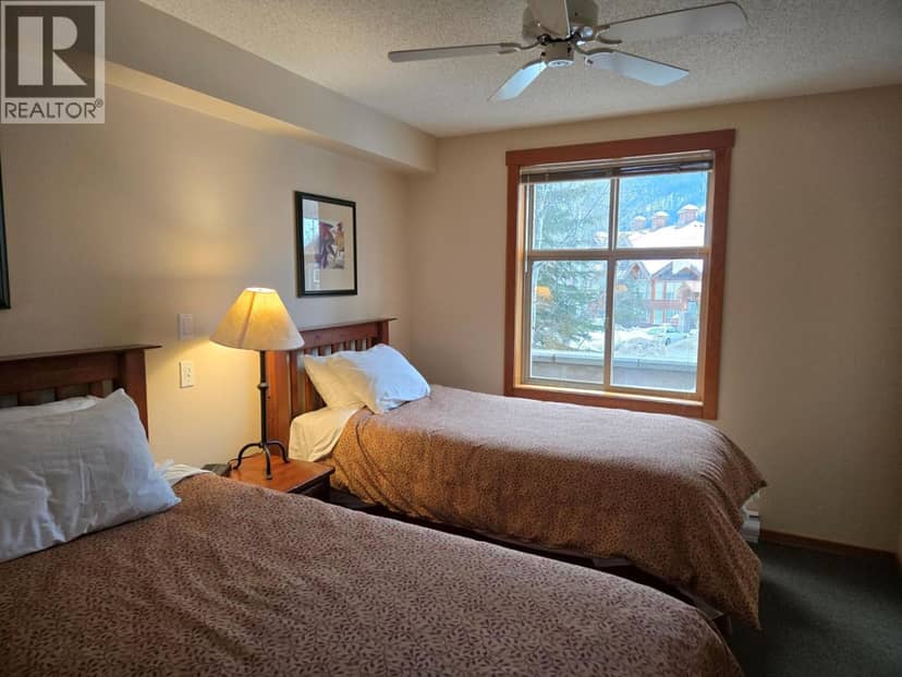 2060 Summit Drive Unit# 114, Panorama, photo 5