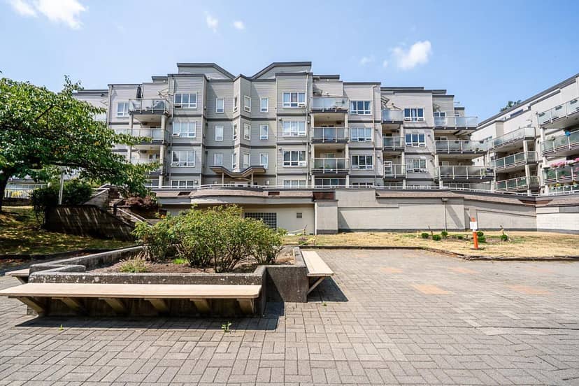 108 14355 103 Avenue, Surrey, photo 2