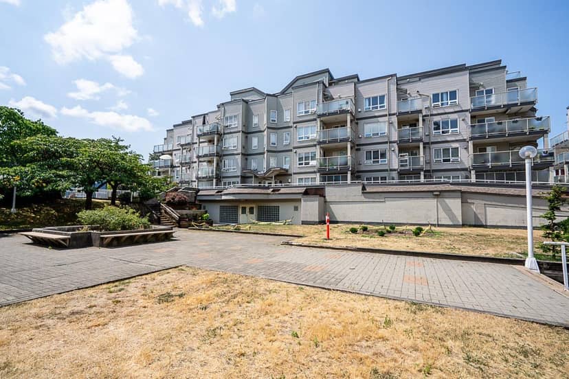 108 14355 103 Avenue, Surrey, photo 3