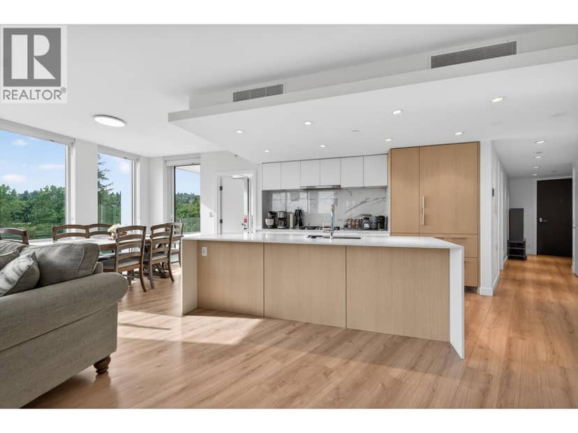 807 1500 FERN STREET, North Vancouver