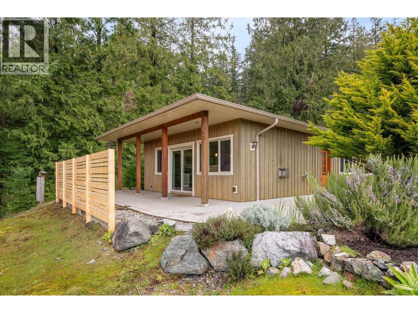 879 SEYMOUR BAY DRIVE, Bowen Island