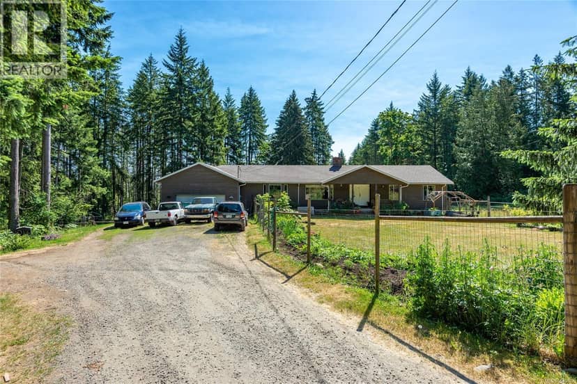 8598 Island Hwy N, Black Creek