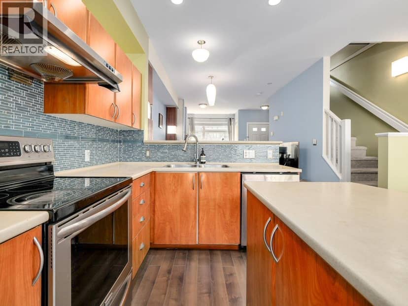 59 6528 DENBIGH AVENUE, Burnaby, photo 5