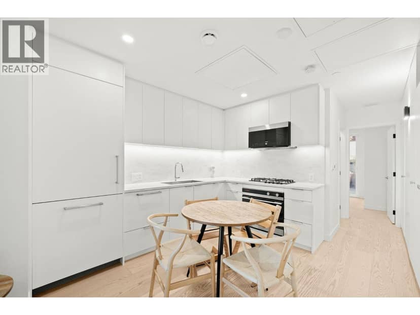 107 650 E 2ND STREET, North Vancouver, photo 7
