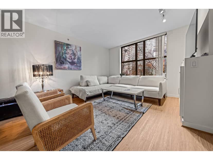 305 989 BEATTY STREET, Vancouver, photo 8