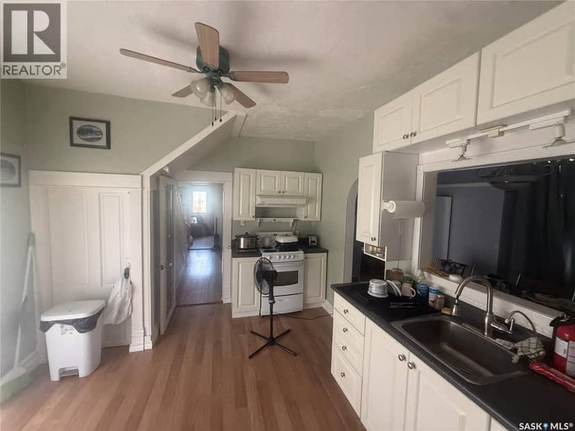 381 Main STREET, Bengough, photo 6