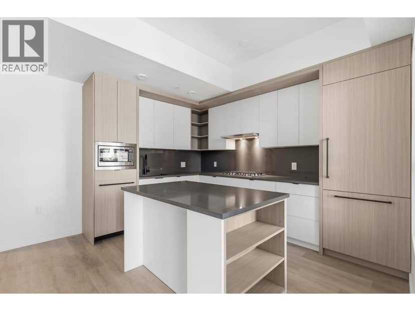 102 2268 E BROADWAY, Vancouver, photo 2