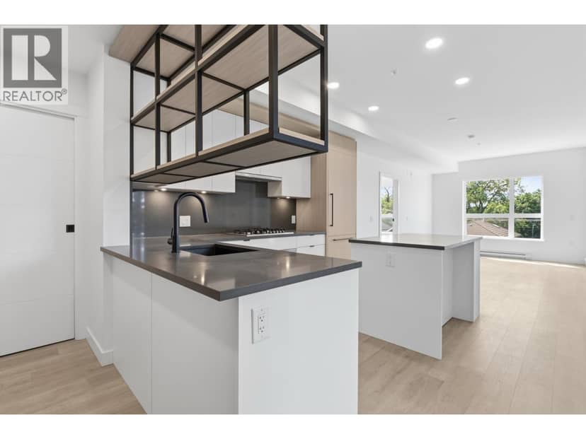 302 2268 E BROADWAY, Vancouver, photo 3