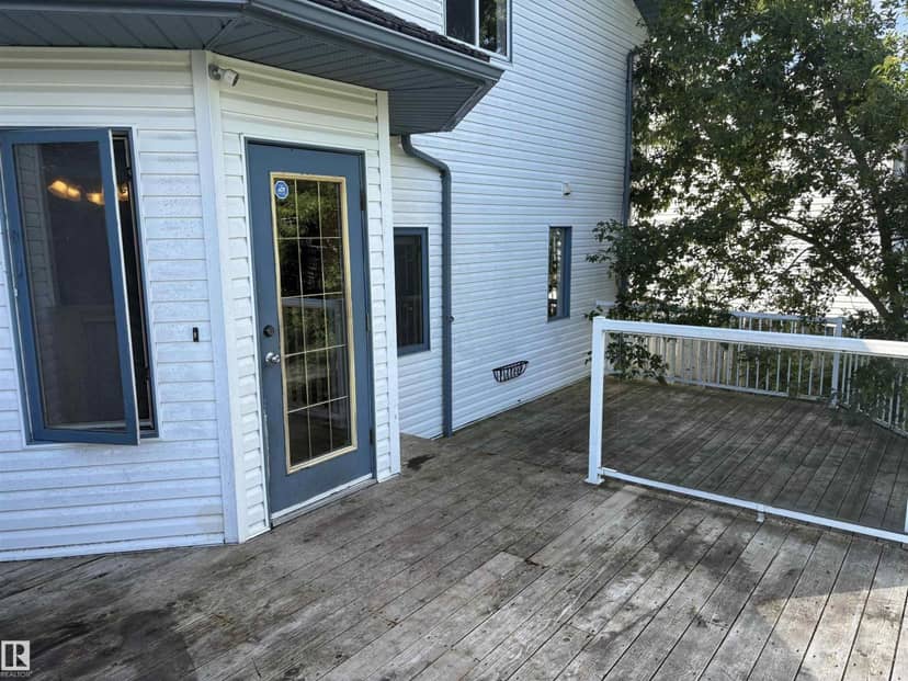 5306 44 ST, Cold Lake, photo 3