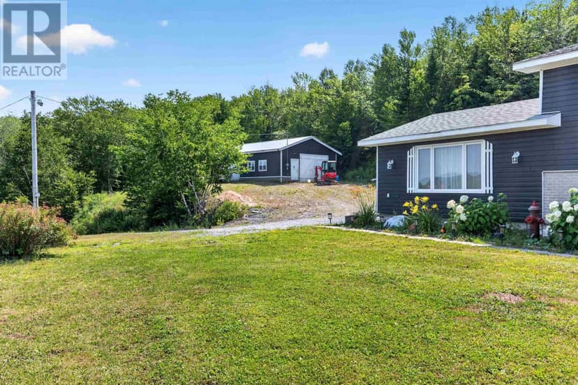 22163 Highway 7, Sheet Harbour, photo 3