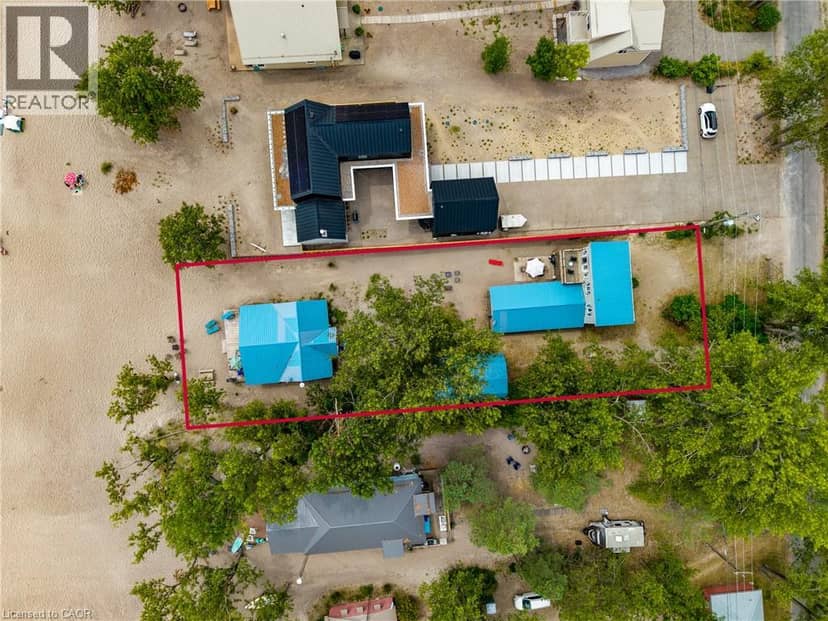 5 BEACH Avenue, Long Point, photo 2