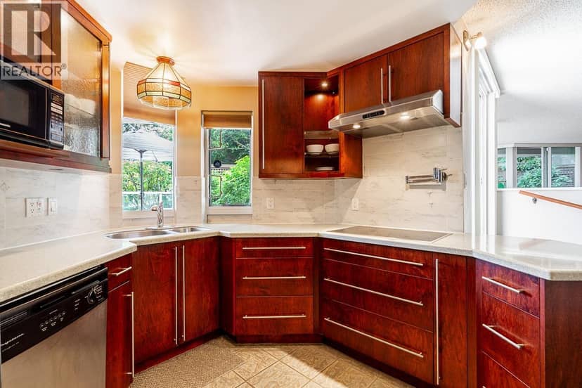 101 69 Jamieson Court, New Westminster, photo 3