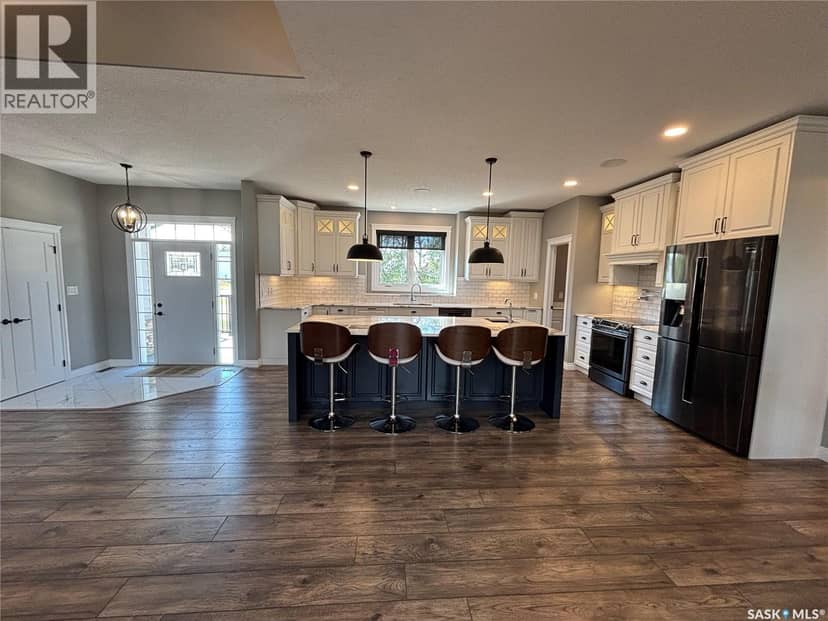 214 Hillside DRIVE, Tobin Lake, photo 7