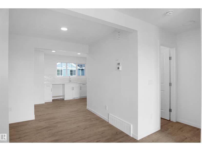 #48 1009 Cy Becker RD NW, Edmonton, photo 8