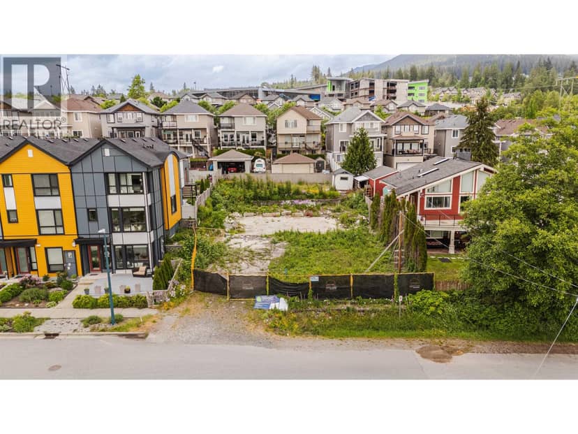 3429 ROXTON AVENUE, Coquitlam