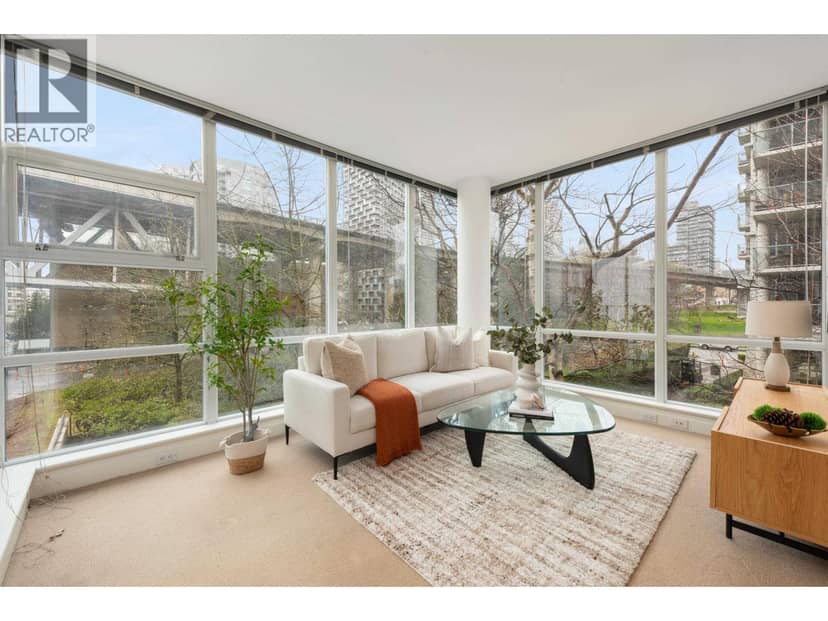 605 633 KINGHORNE MEWS, Vancouver